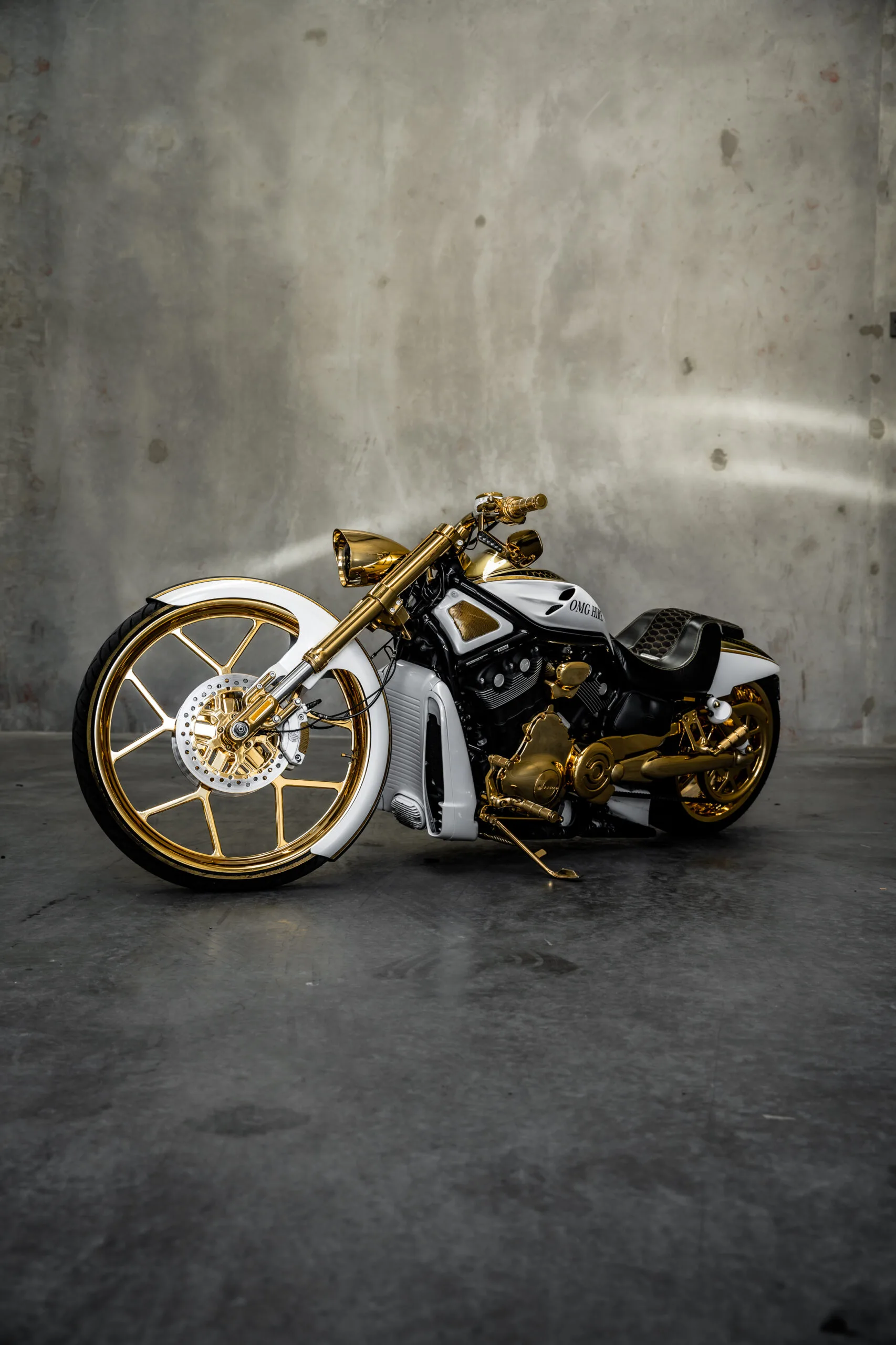 HARLEY GOLD & WHITE