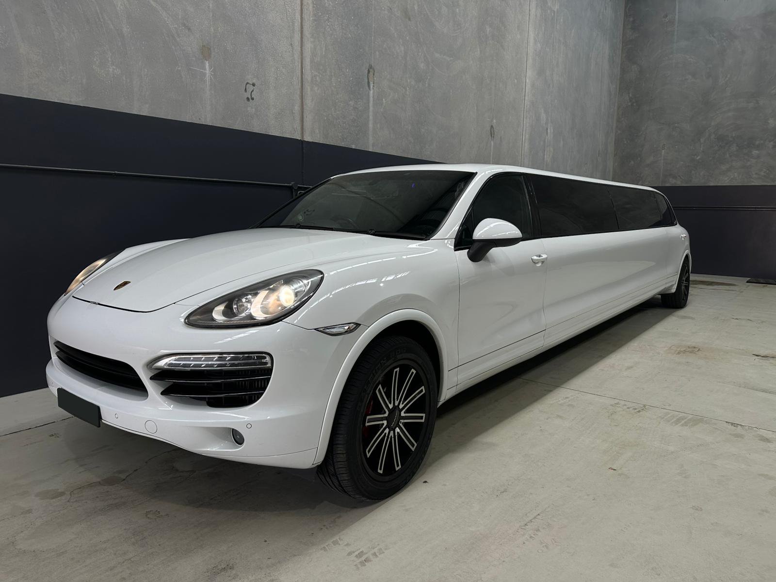 Porsche Limousine